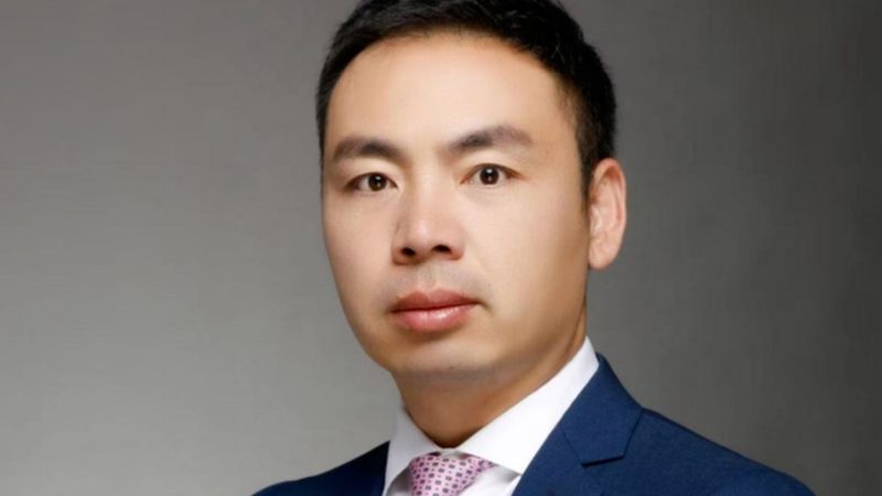 停车场充电桩建设：定制厂家如何满足新能源需求**
